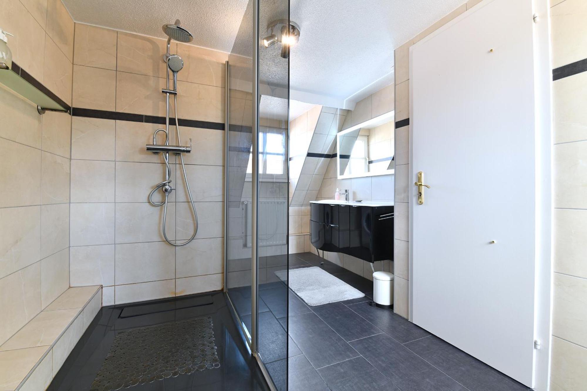 Romantique Appartement Fly Me To The Moon コルマール エクステリア 写真